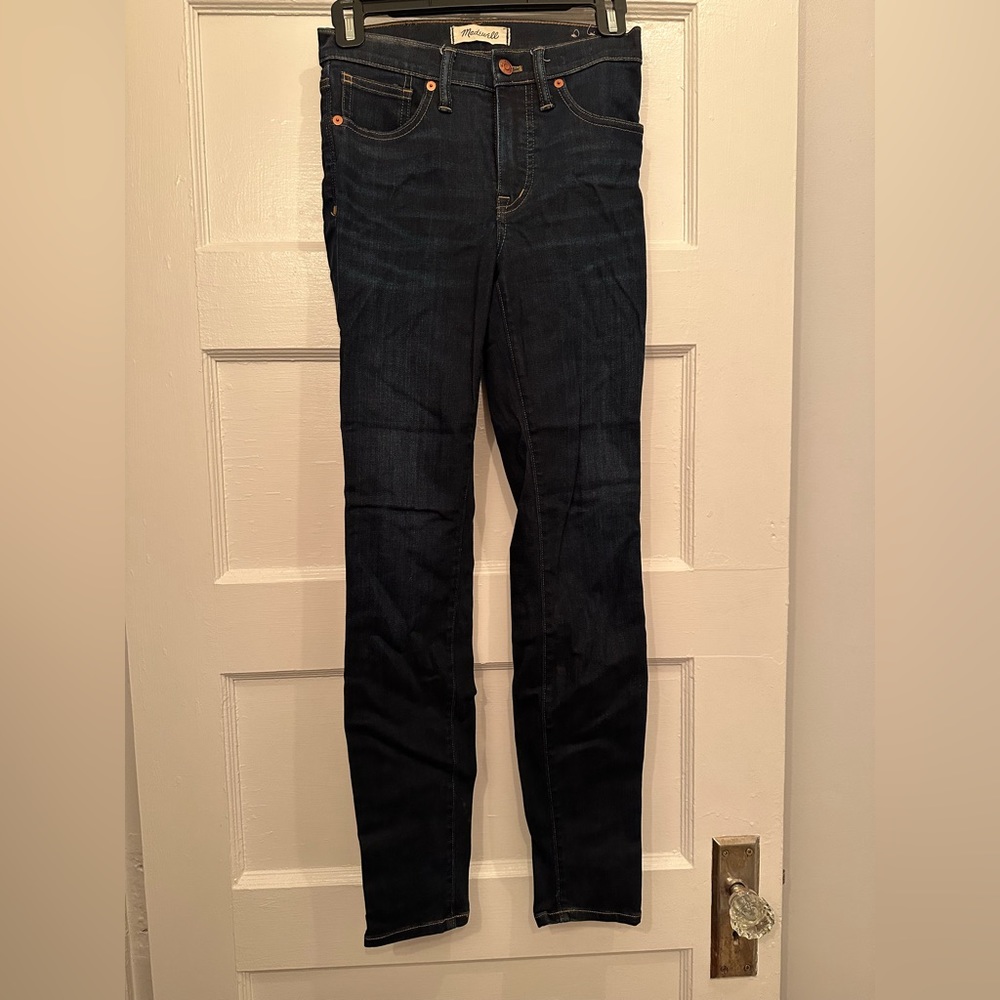 Madewell 9” High Rise Skinny with broken zipper